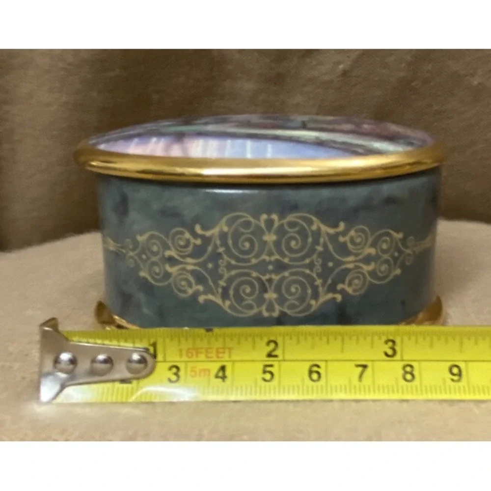 VNTG Porcelain Music Jewelry Thomas Kinkade 
